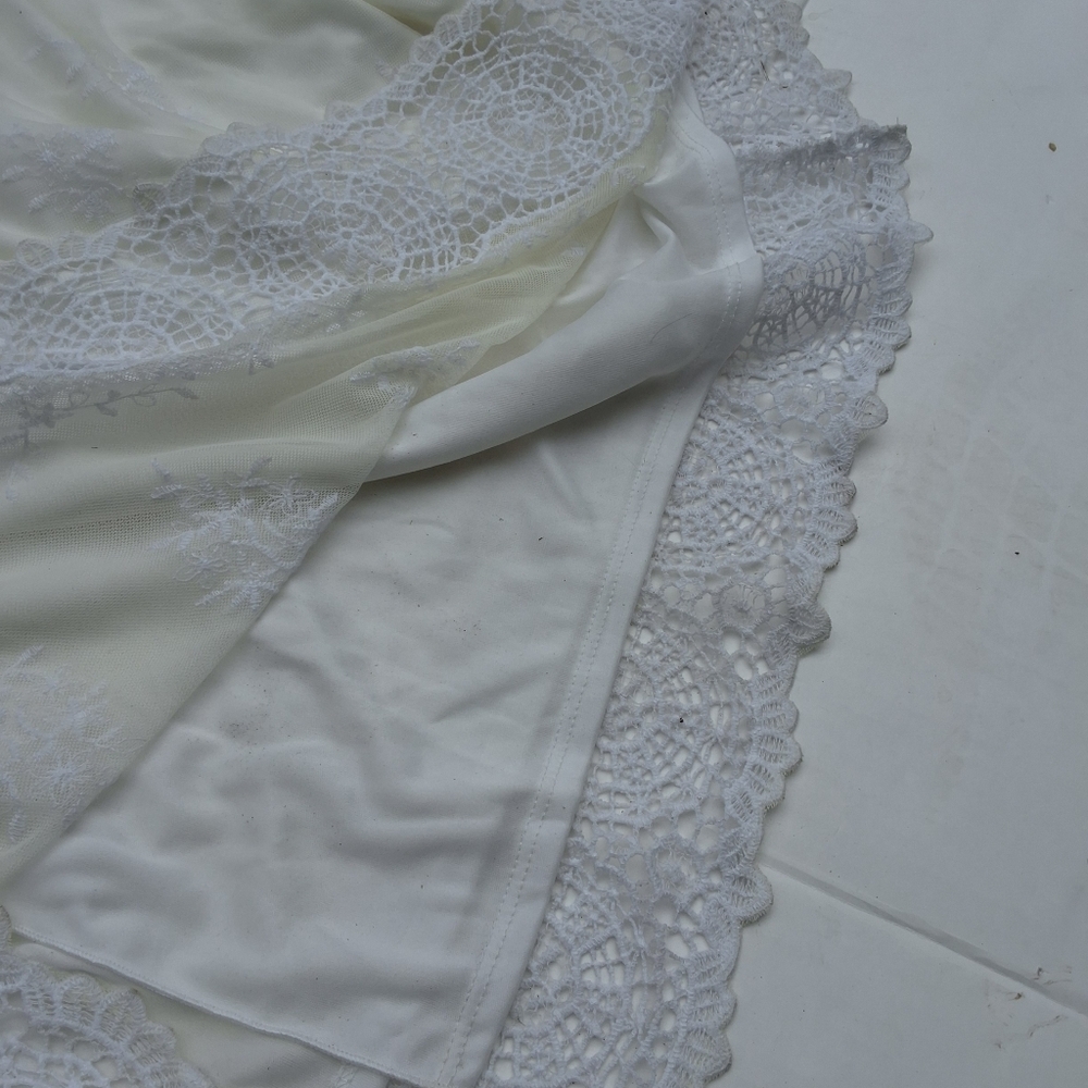 Antthony Plus Size Neutral Lace Overlay White Skirt 3X - Picture 10 of 12